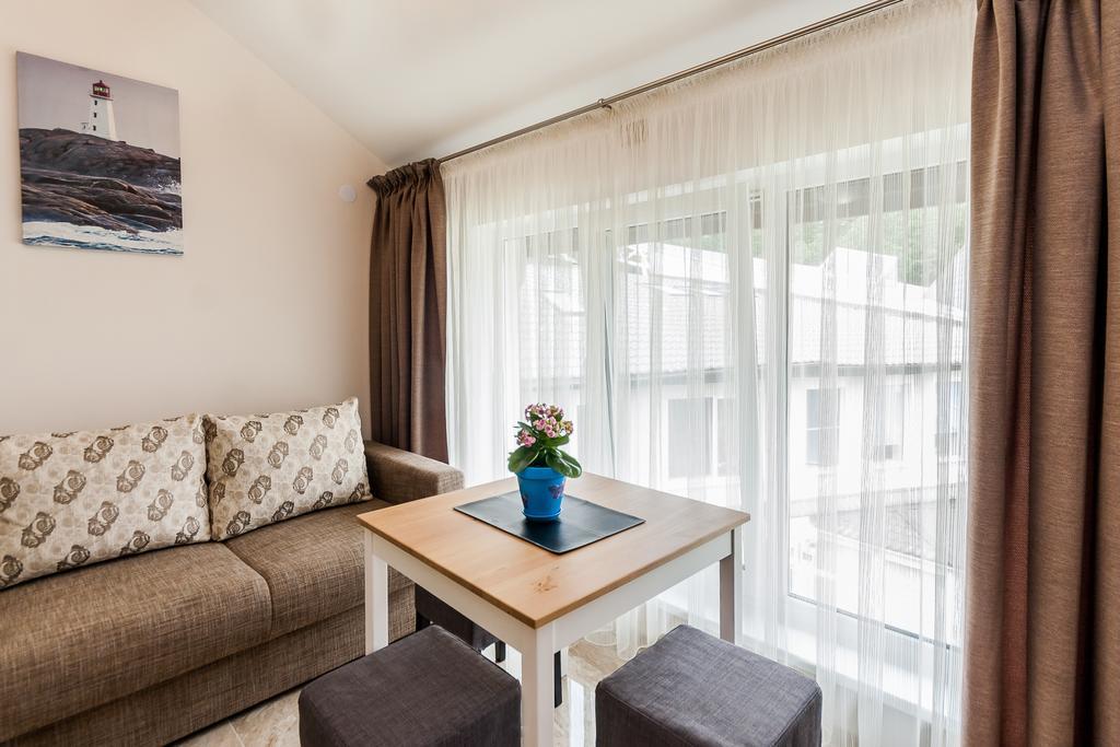 Prie Azuolo Apartment Juodkrante Bagian luar foto