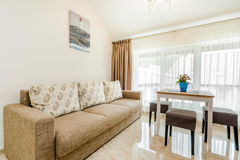 Prie Azuolo Apartment Juodkrante Bagian luar foto