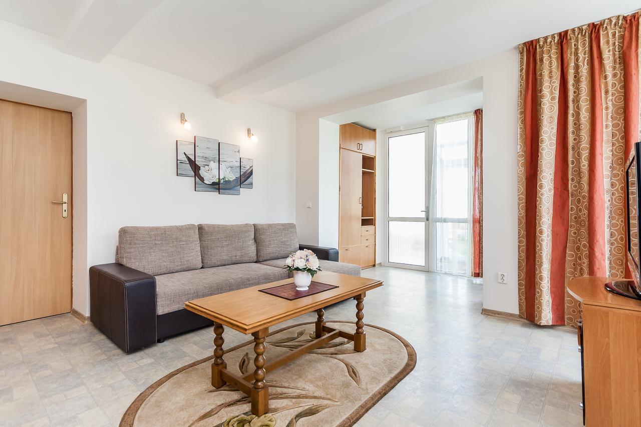 Prie Azuolo Apartment Juodkrante Bagian luar foto